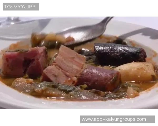 恩里克分享妈妈的拿手好菜阿斯图里亚斯乱炖让人垂涎欲滴 恩里克分享妈妈的拿手好菜阿斯图里亚斯乱炖让人垂涎欲滴