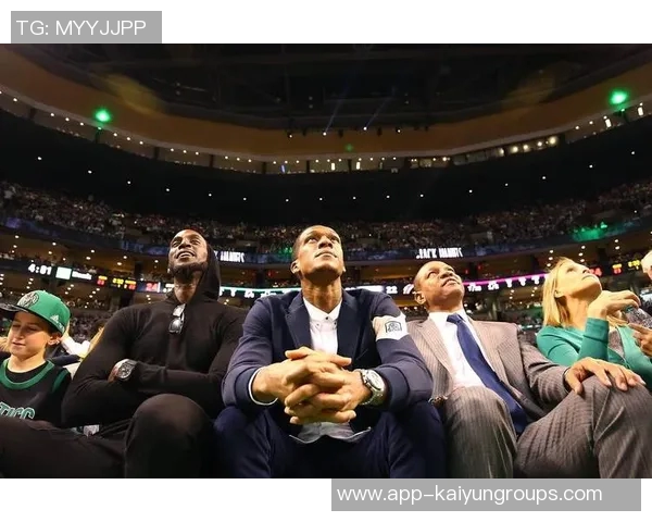 库克回忆湖人快船宿敌岁月与路威建立深厚友谊 库克回忆湖人快船宿敌岁月与路威建立深厚友谊