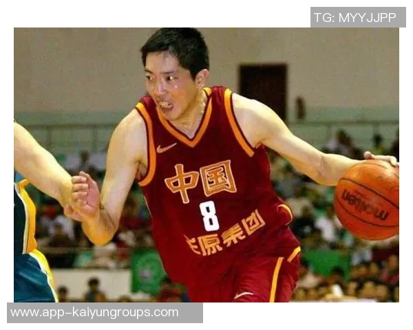 卢:针对位置速度短板强调身体对抗强度的重要性与竞争力提升策略 卢:针对位置速度短板强调身体对抗强度的重要性与竞争力提升策略