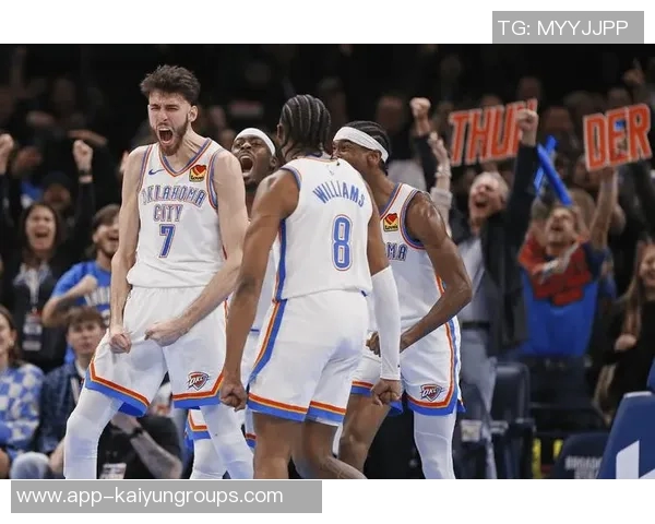 美媒评选新赛季三人组前十雷霆三少强势夺冠湖人紧随其后 美媒评选新赛季三人组前十雷霆三少强势夺冠湖人紧随其后