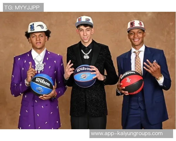 夏普签约四年九千万22届首轮秀七人续约班凯罗切特杰伦威超两亿 夏普签约四年九千万22届首轮秀七人续约班凯罗切特杰伦威超两亿