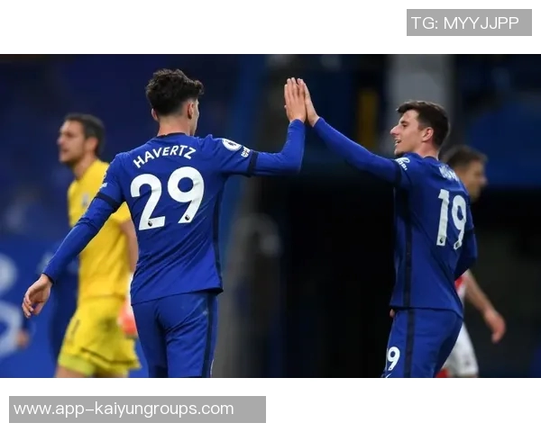 鲁尼回忆03年吃超大棒棒糖的趣事只是想用它砸碎而已 鲁尼回忆03年吃超大棒棒糖的趣事只是想用它砸碎而已