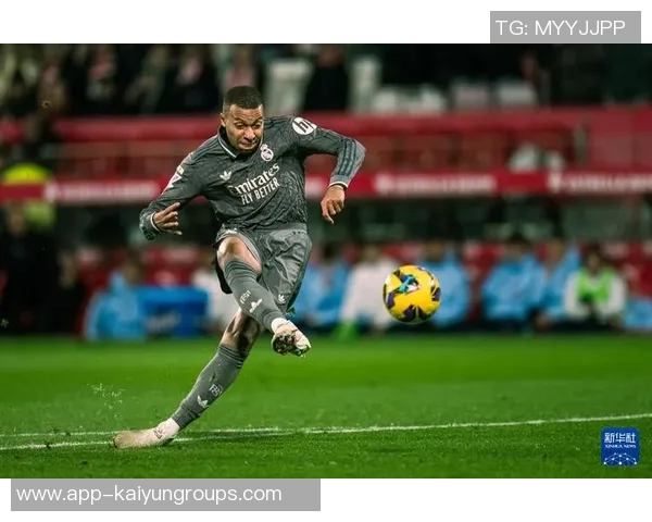 西甲射手榜更新姆巴佩领跑阿尔瓦雷斯紧随其后维尼修斯表现出色