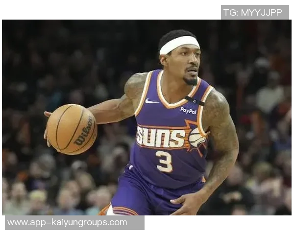 比尔首场比赛表现出色上半场完美命中率贡献12分2篮板正负值5 比尔首场比赛表现出色上半场完美命中率贡献12分2篮板正负值5