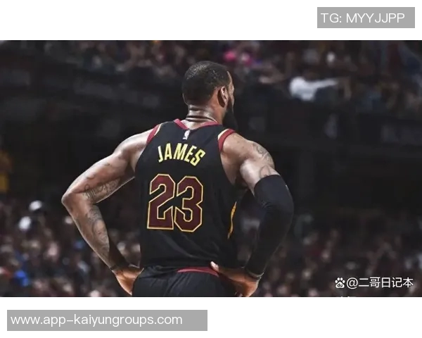 詹姆斯在防守端的组织能力出色但轮转时机偶尔迟缓