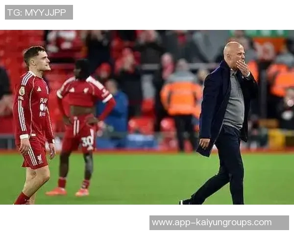 备战欧冠之路拜仁全队合练格纳布里基米希状态回暖 备战欧冠之路拜仁全队合练格纳布里基米希状态回暖