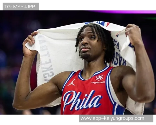 马克西生涯之夜狂砍54分创个人新高助球队大胜展现全能表现 马克西生涯之夜狂砍54分创个人新高助球队大胜展现全能表现