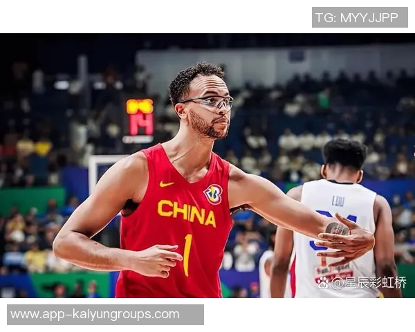 苏群分析勇士队核心球员年龄问题与战术选择强调集中力量打歼灭战的重要性